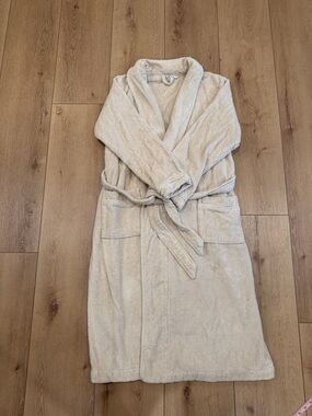 Nordstrom‘s Plush Cream Robe with Shawl Collar